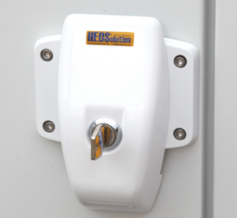 swivel lock in installation position